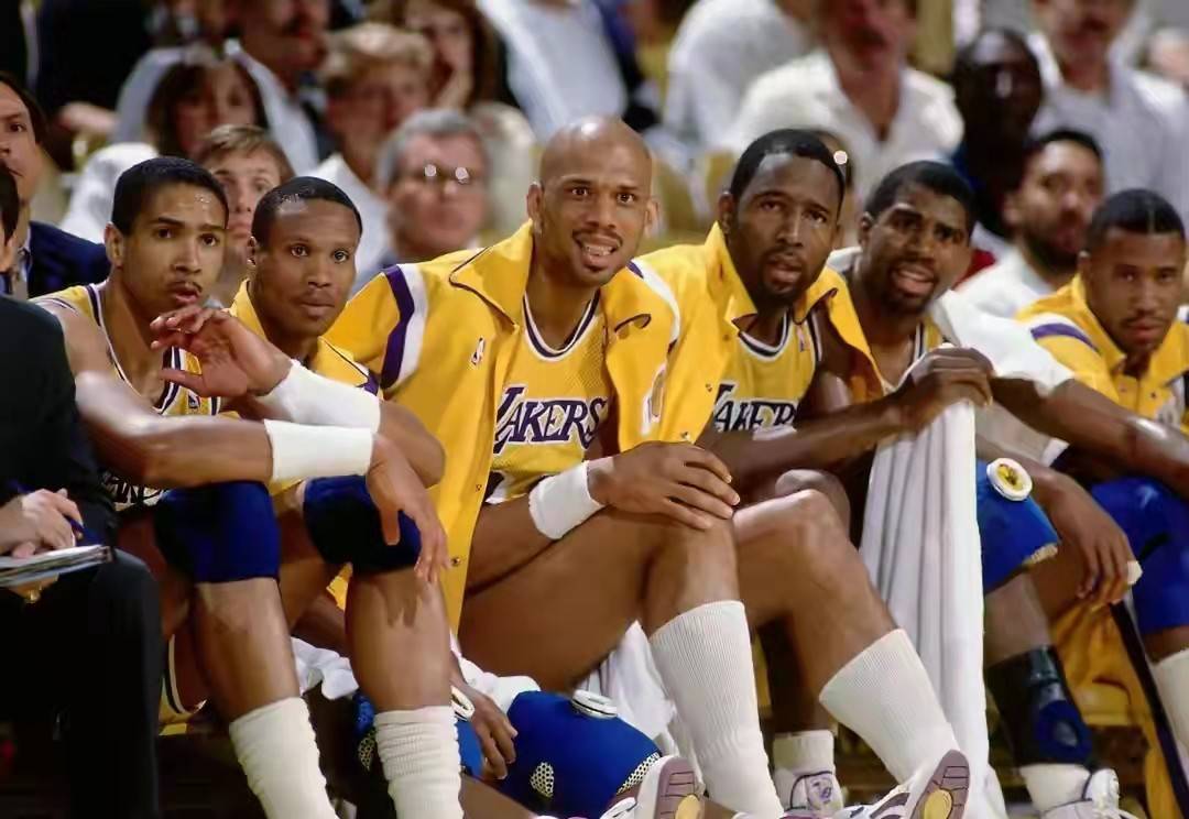 利物浦vs布莱顿前瞻：萨拉赫问题解决 利物浦主场擒拿海鸥（利物浦vs布莱顿前瞻：萨拉赫难题解除，红军主场有望拿下海鸥）