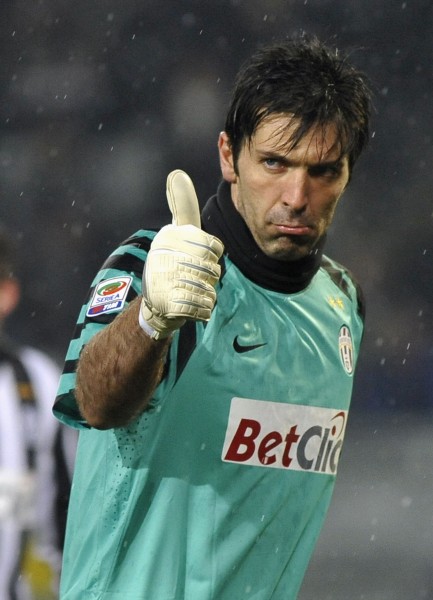 久保建英：堂安律的进球非常漂亮，这种处理方式正是他擅长的（久保建英称赞堂安律：这记进球精彩绝伦，正是他的拿手好戏）