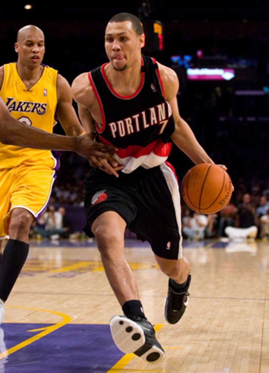 印尼归化国脚小赖因德斯：告诉我哥，在2026年世界杯上等我